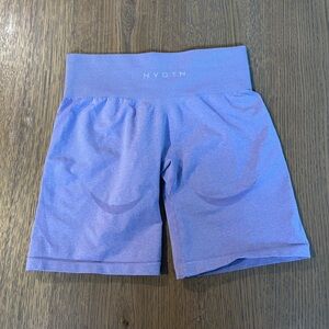 Lilac NVGTN contour shorts